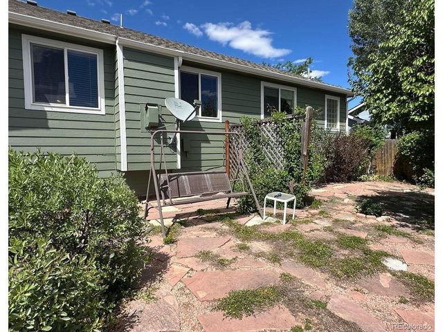 2992 9th Pl Ct SW, Loveland, CO 80537