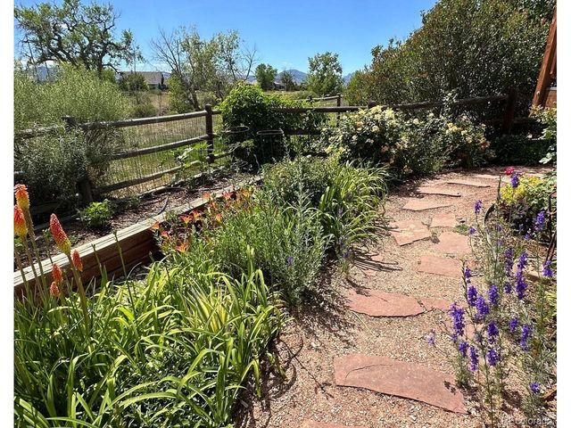 2992 9th Pl Ct SW, Loveland, CO 80537