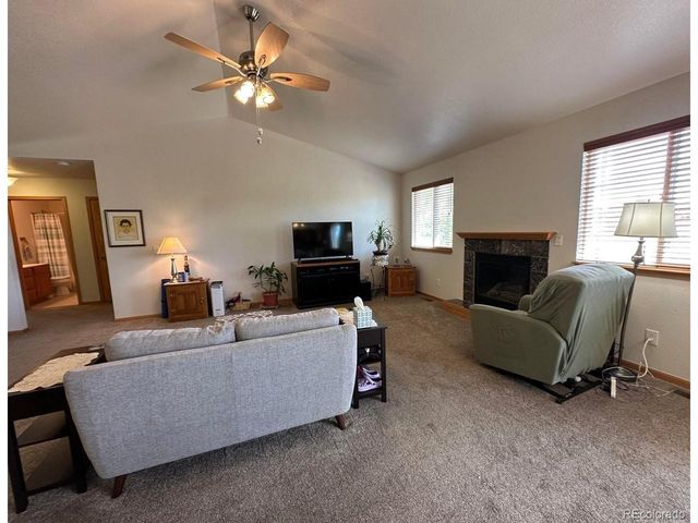 2992 9th Pl Ct SW, Loveland, CO 80537