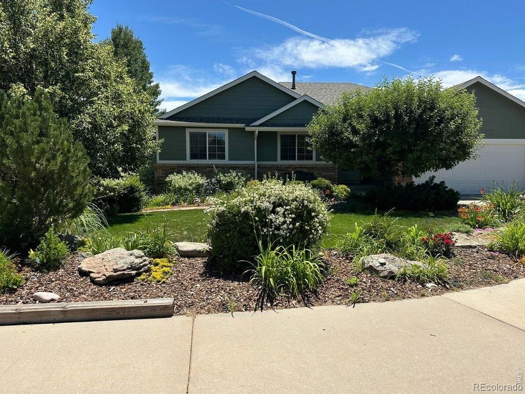 2992 9th Pl Ct SW, Loveland, CO 80537