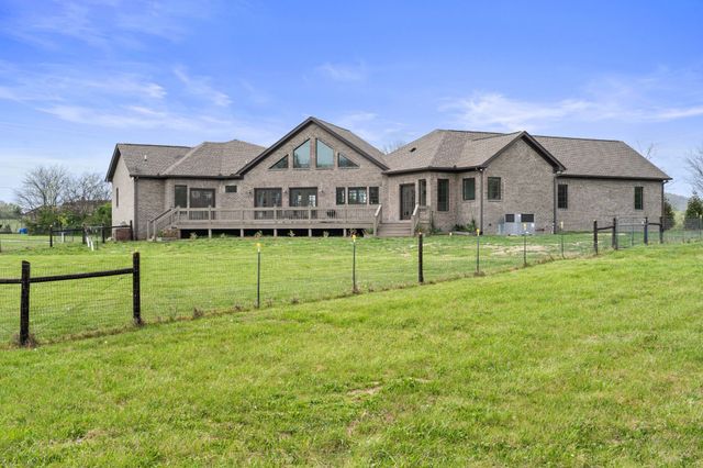 989 Franklin Rd, Gallatin, TN 37066