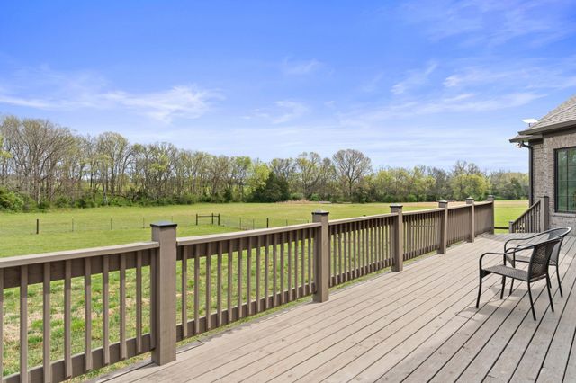 989 Franklin Rd, Gallatin, TN 37066