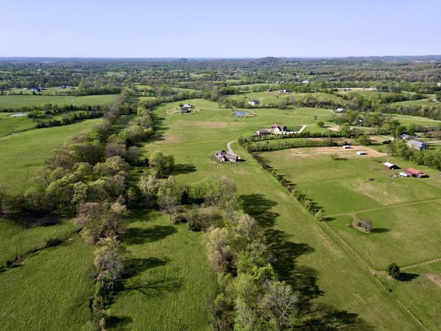 989 Franklin Rd, Gallatin, TN 37066