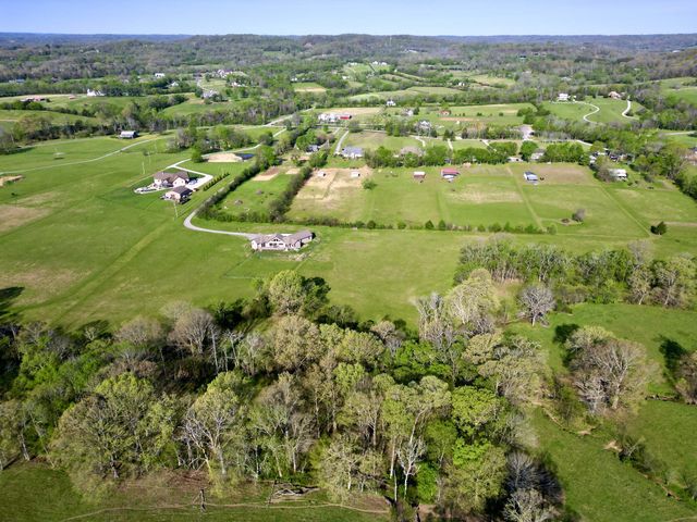 989 Franklin Rd, Gallatin, TN 37066