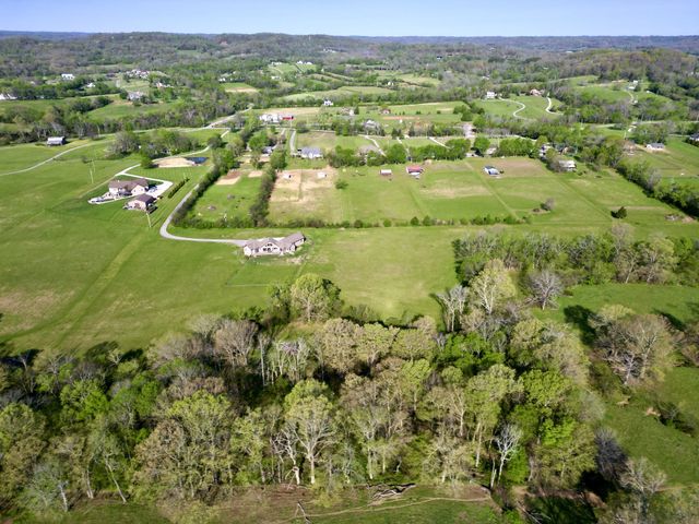 989 Franklin Rd, Gallatin, TN 37066