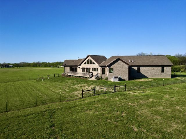 989 Franklin Rd, Gallatin, TN 37066