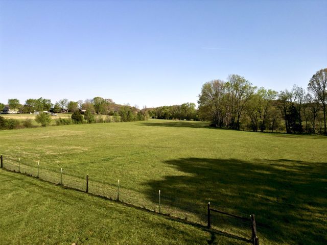 989 Franklin Rd, Gallatin, TN 37066