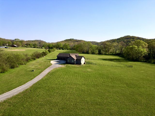 989 Franklin Rd, Gallatin, TN 37066