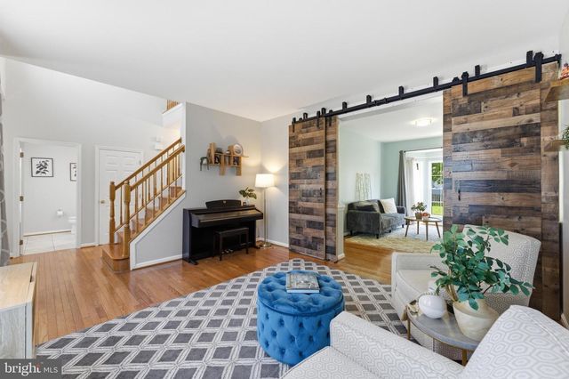 14889 GREENHILL CROSSING DR, Haymarket, VA 20169