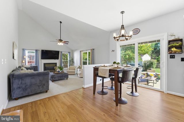 14889 GREENHILL CROSSING DR, Haymarket, VA 20169