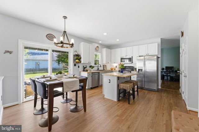 14889 GREENHILL CROSSING DR, Haymarket, VA 20169