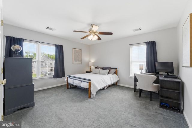 14889 GREENHILL CROSSING DR, Haymarket, VA 20169