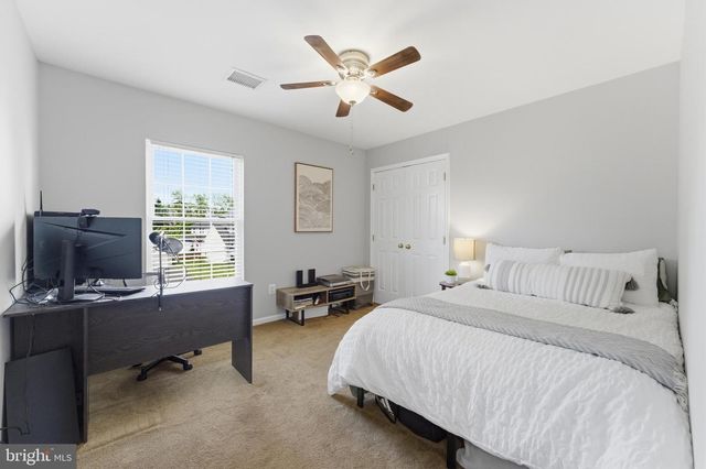 14889 GREENHILL CROSSING DR, Haymarket, VA 20169