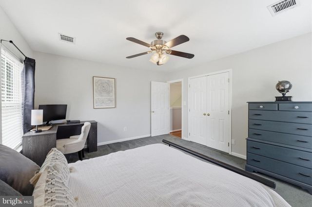 14889 GREENHILL CROSSING DR, Haymarket, VA 20169