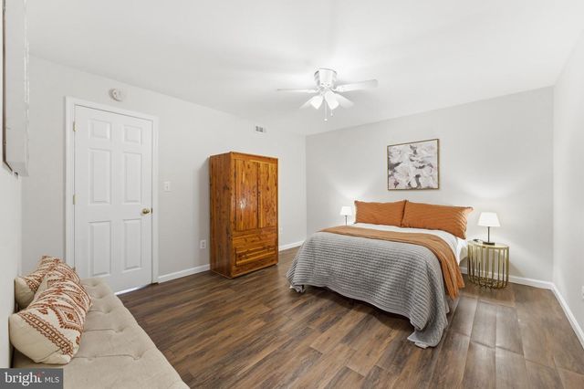 14889 GREENHILL CROSSING DR, Haymarket, VA 20169
