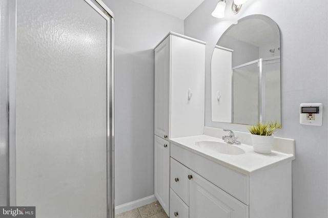 14889 GREENHILL CROSSING DR, Haymarket, VA 20169