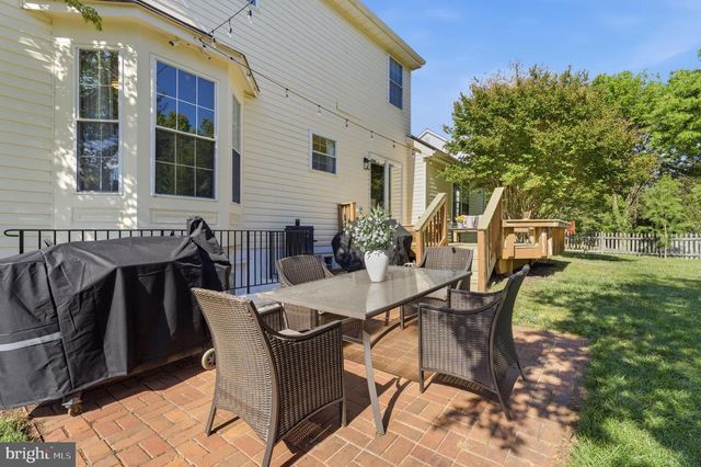 14889 GREENHILL CROSSING DR, Haymarket, VA 20169