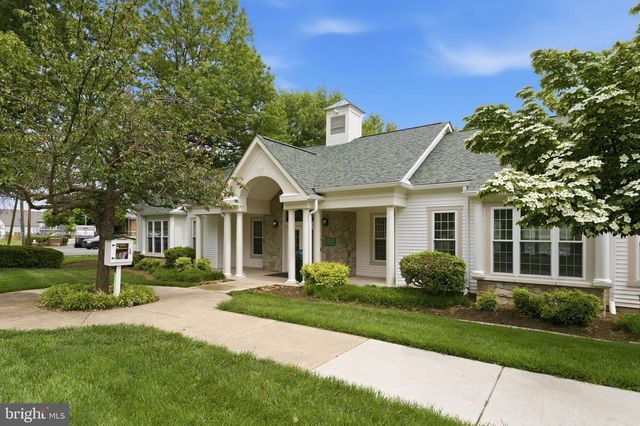 14889 GREENHILL CROSSING DR, Haymarket, VA 20169
