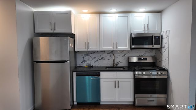 1257 Howard Avenue, Bridgeport, CT 06605