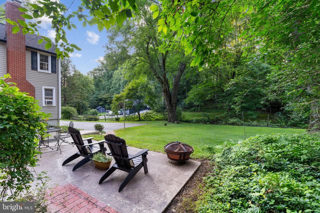 805 WARREN RD, Cockeysville, MD 21030