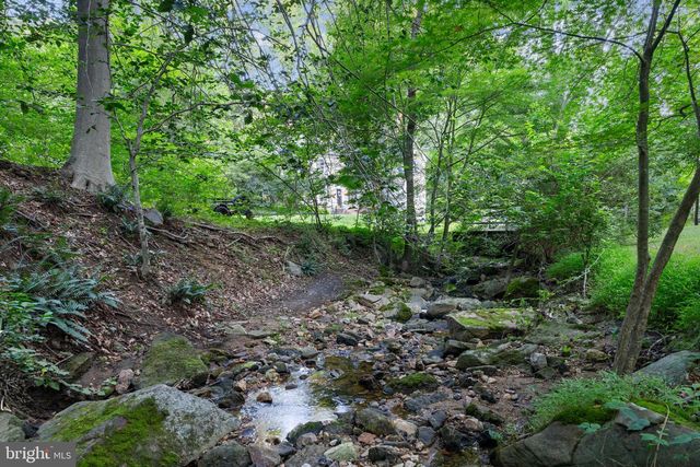 805 WARREN RD, Cockeysville, MD 21030