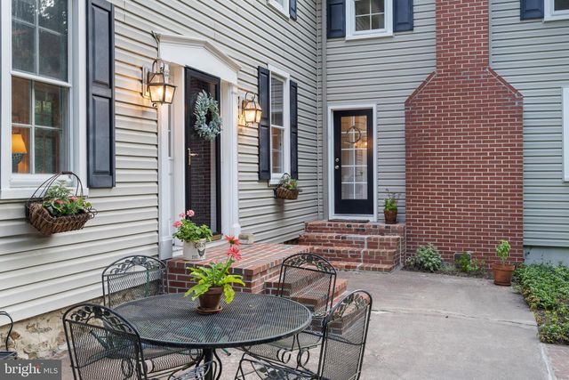 805 WARREN RD, Cockeysville, MD 21030
