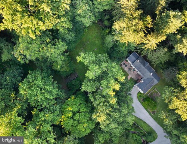 805 WARREN RD, Cockeysville, MD 21030
