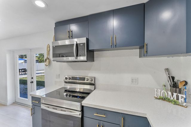 2629 SW 6th Court, Fort Lauderdale, FL 33312