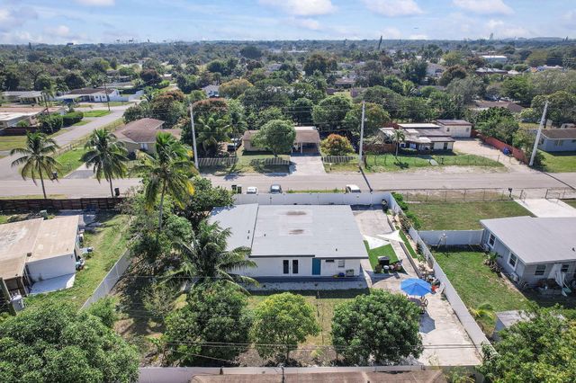 2629 SW 6th Court, Fort Lauderdale, FL 33312