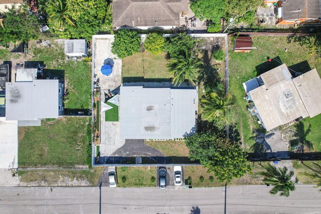 2629 SW 6th Court, Fort Lauderdale, FL 33312