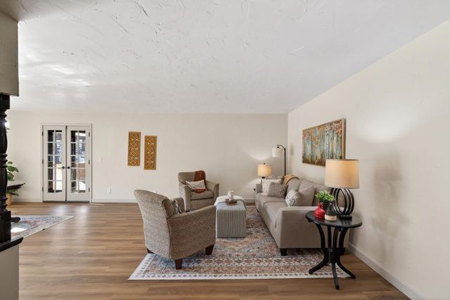 2803 Loop Road S, Burnsville, MN 55306