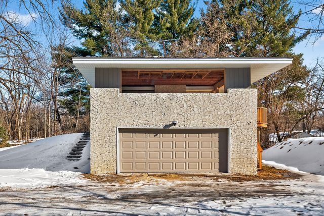 2803 Loop Road S, Burnsville, MN 55306