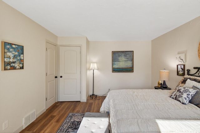 2803 Loop Road S, Burnsville, MN 55306