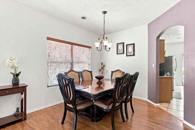 3032 Cochiti Street NE, Rio Rancho, NM 87144