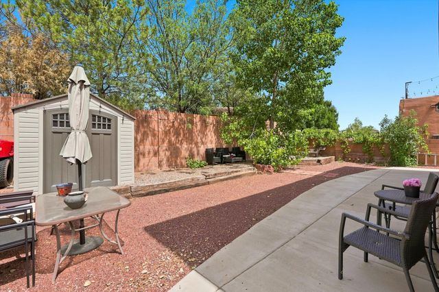 3032 Cochiti Street NE, Rio Rancho, NM 87144