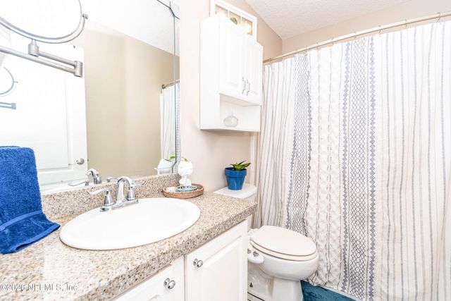 288 W OHIO Avenue, Macclenny, FL 32063