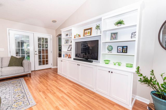 288 W OHIO Avenue, Macclenny, FL 32063