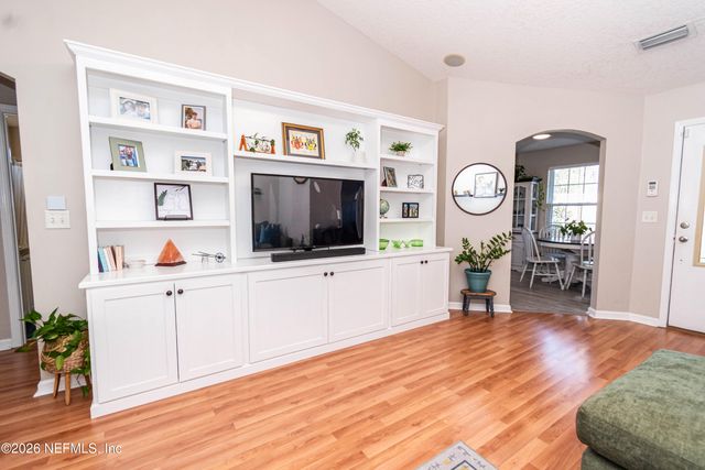 288 W OHIO Avenue, Macclenny, FL 32063