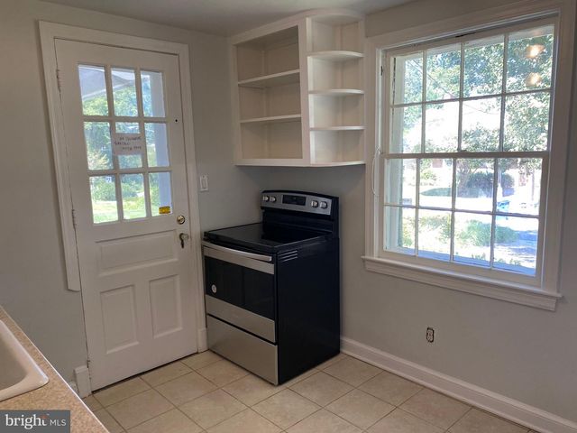 5516 GLENWOOD RD, Bethesda, MD 20817