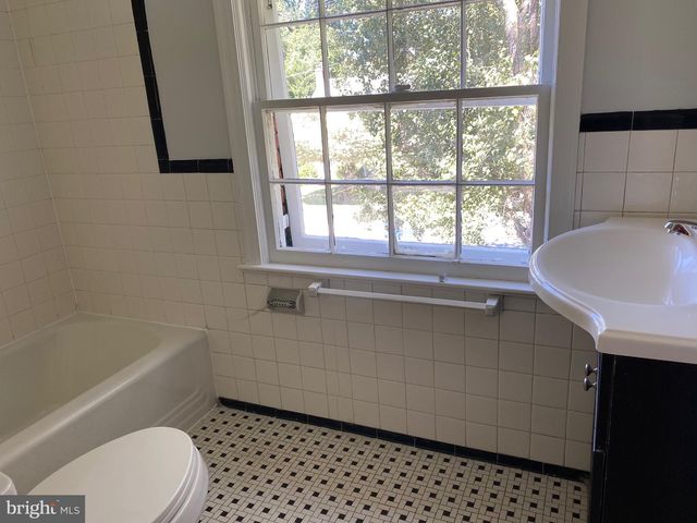 5516 GLENWOOD RD, Bethesda, MD 20817