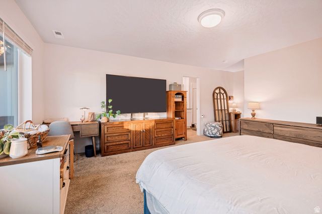 693 S GRANT LN, North Salt Lake, UT 84054