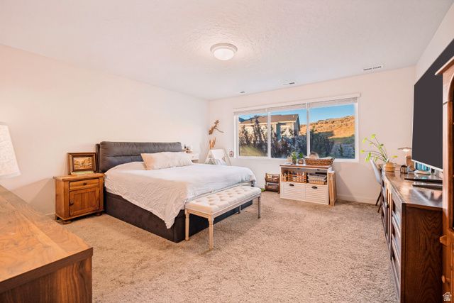693 S GRANT LN, North Salt Lake, UT 84054