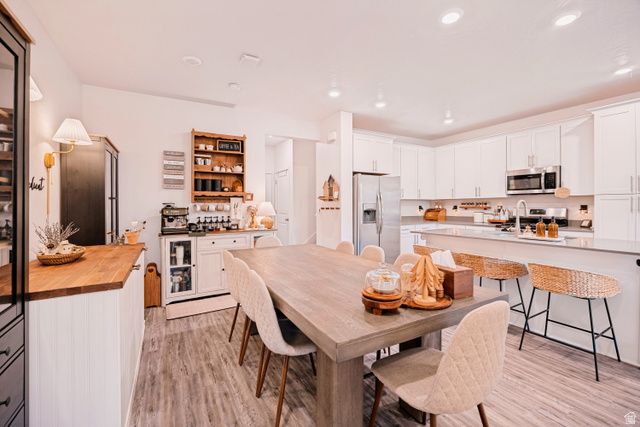 693 S GRANT LN, North Salt Lake, UT 84054