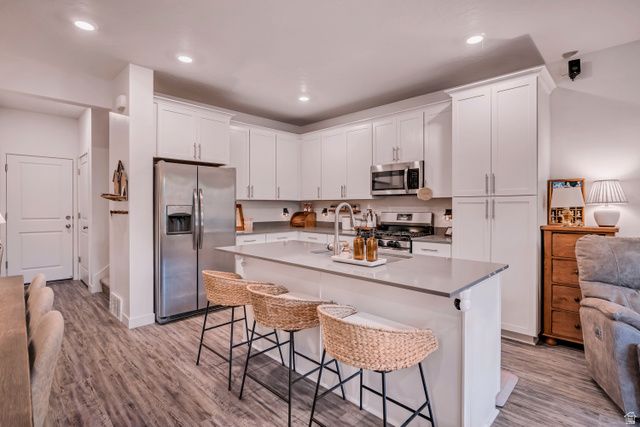 693 S GRANT LN, North Salt Lake, UT 84054