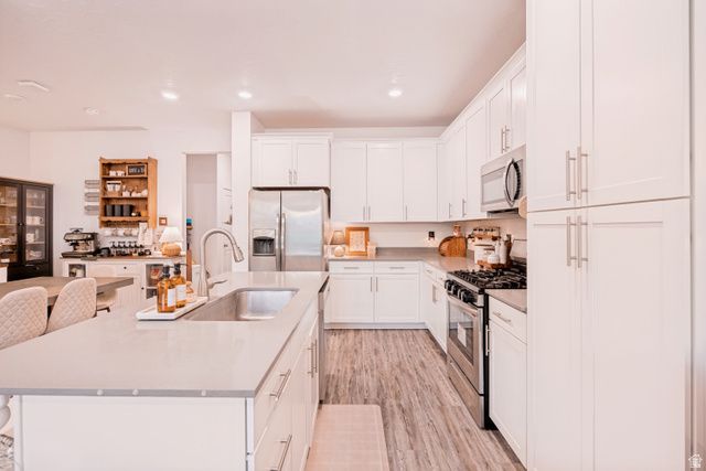 693 S GRANT LN, North Salt Lake, UT 84054