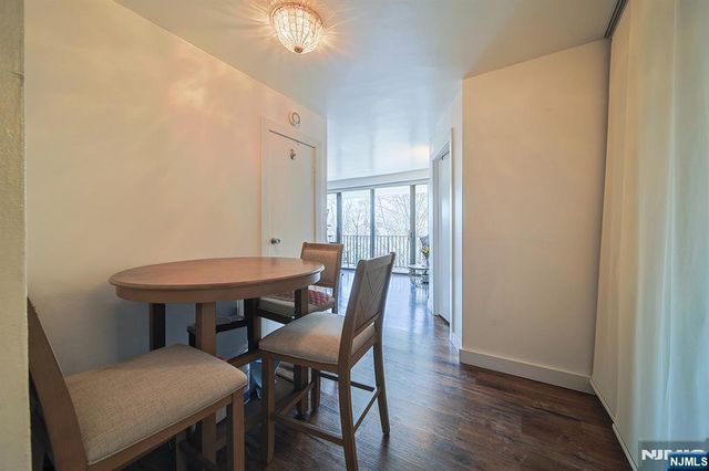 277 Prospect Avenue 4A, Hackensack, NJ 07601