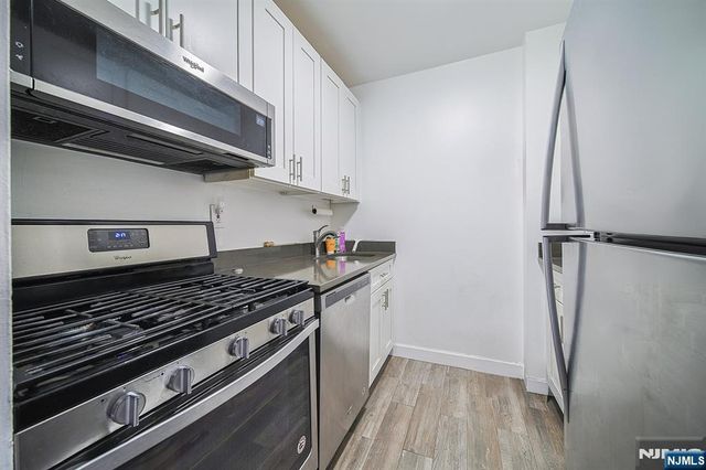 277 Prospect Avenue 4A, Hackensack, NJ 07601