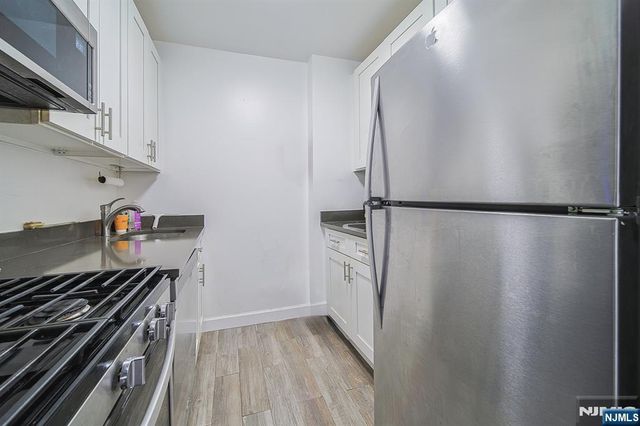 277 Prospect Avenue 4A, Hackensack, NJ 07601