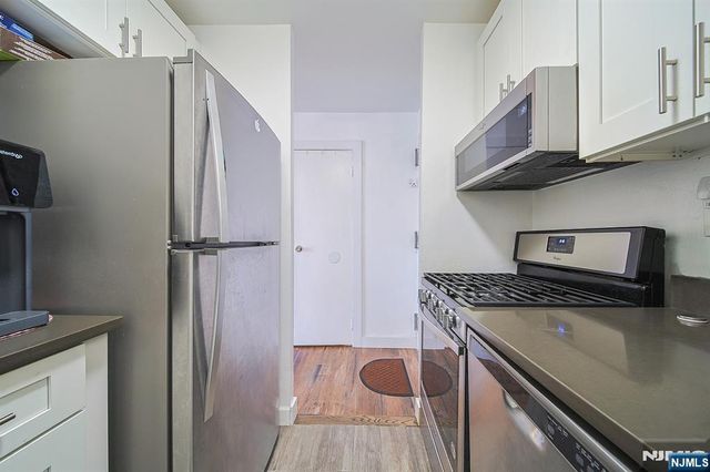 277 Prospect Avenue 4A, Hackensack, NJ 07601