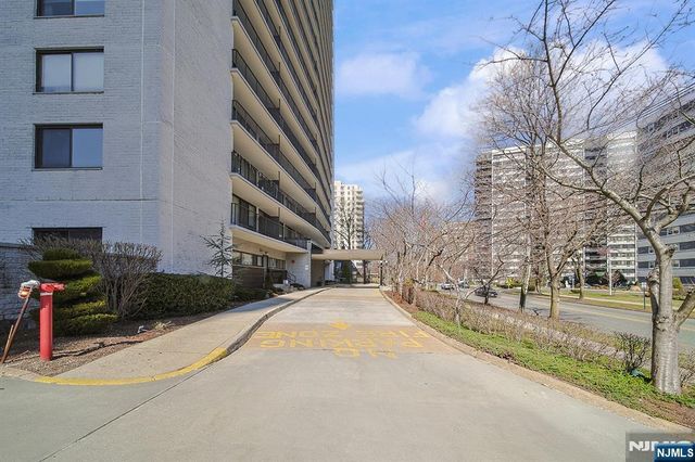 277 Prospect Avenue 4A, Hackensack, NJ 07601